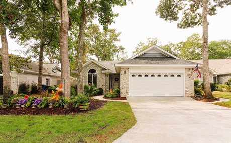 Welcome to 979 Antilles Ct, a charming 3-bedroom, 2-bathroom - Beach Home for sale in Myrtle Beach, South Carolina on Beachhouse.com