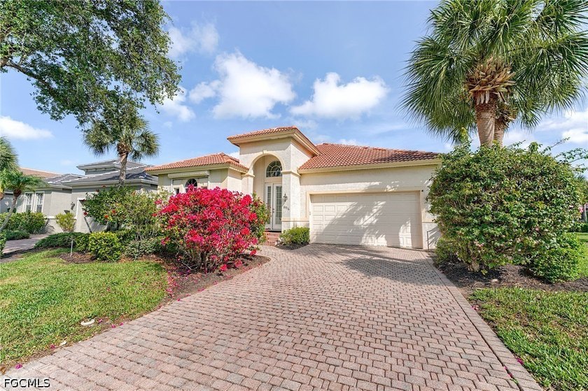This 2-bedroom plus den, 2-bath lakefront house has been freshly - Beach Home for sale in Fort Myers, Florida on Beachhouse.com
