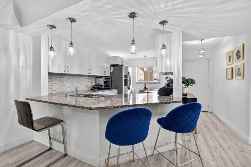 This Updated 55+,1300 SQFT. 2/2 Condo with updated kitchen - Beach Condo for sale in Boca Raton, Florida on Beachhouse.com