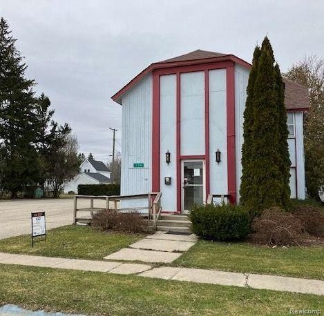 Former office building for Concerned Home Health Care in Harbor - Beach Commercial for sale in Harbor Beach, Michigan on Beachhouse.com