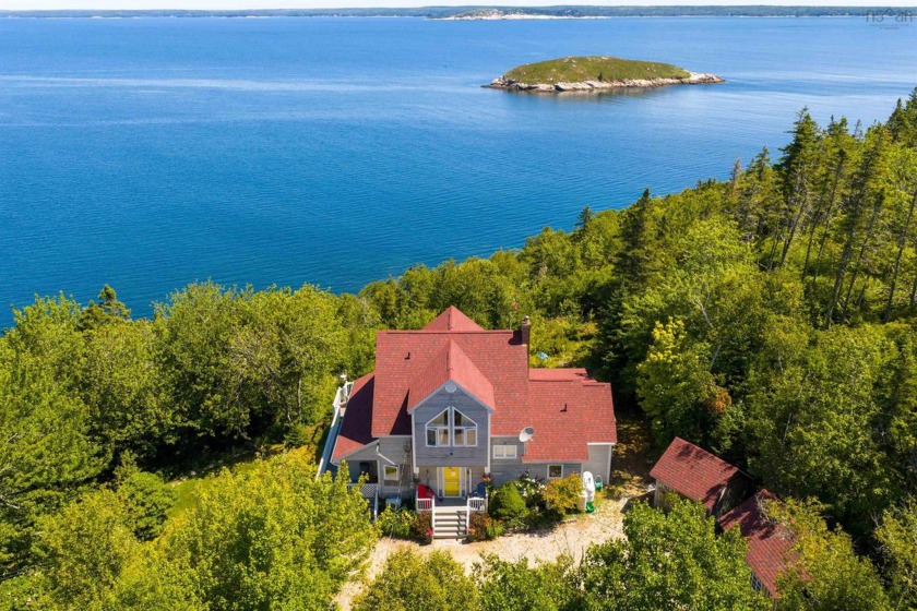 PANORAMIC OCEAN VIEWS AND PRIVACY. Looking for spectacular - Beach Home for sale in Northwest Cove,  on Beachhouse.com