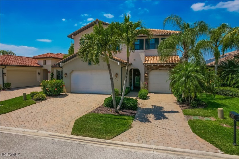 Welcome to your dream home in beautiful Hampton Park. This 5 - Beach Home for sale in Fort Myers, Florida on Beachhouse.com