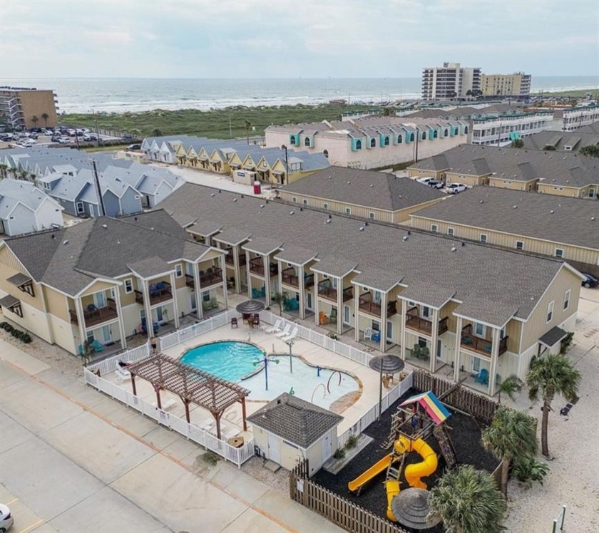 Escape to the Village by the Beach and make it your own. This - Beach Townhome/Townhouse for sale in Corpus Christi, Texas on Beachhouse.com