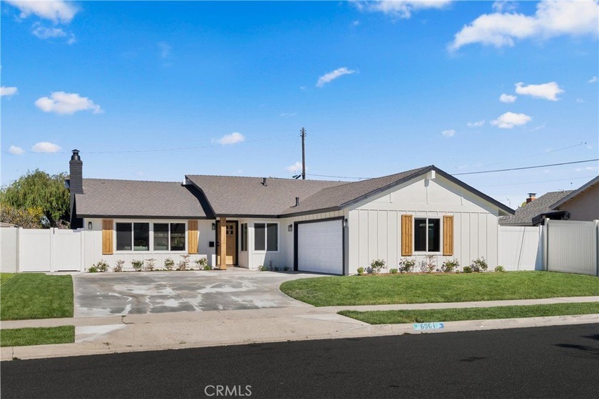 Yes, you can afford coastal luxury in this stunning remodeled - Beach Home for sale in Huntington Beach, California on Beachhouse.com