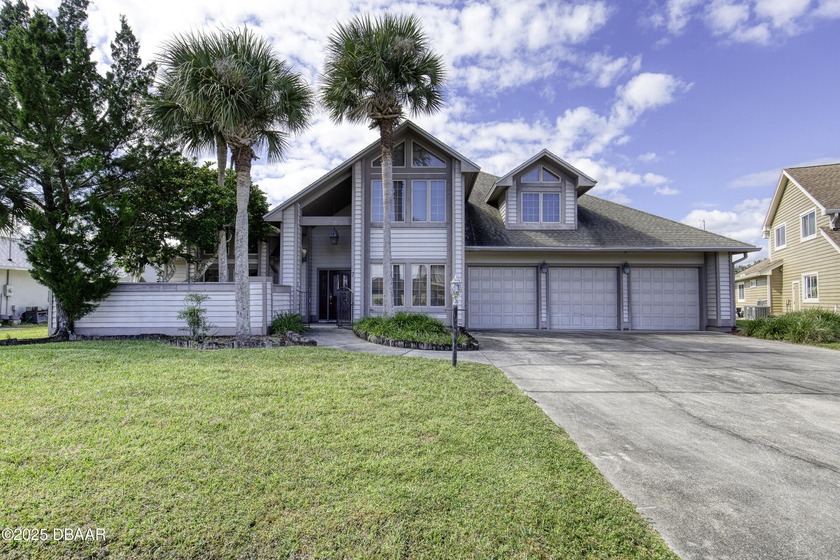 INVESTORS DREAM!! This is a must-see, cash only opportunity to - Beach Home for sale in Palm Coast, Florida on Beachhouse.com