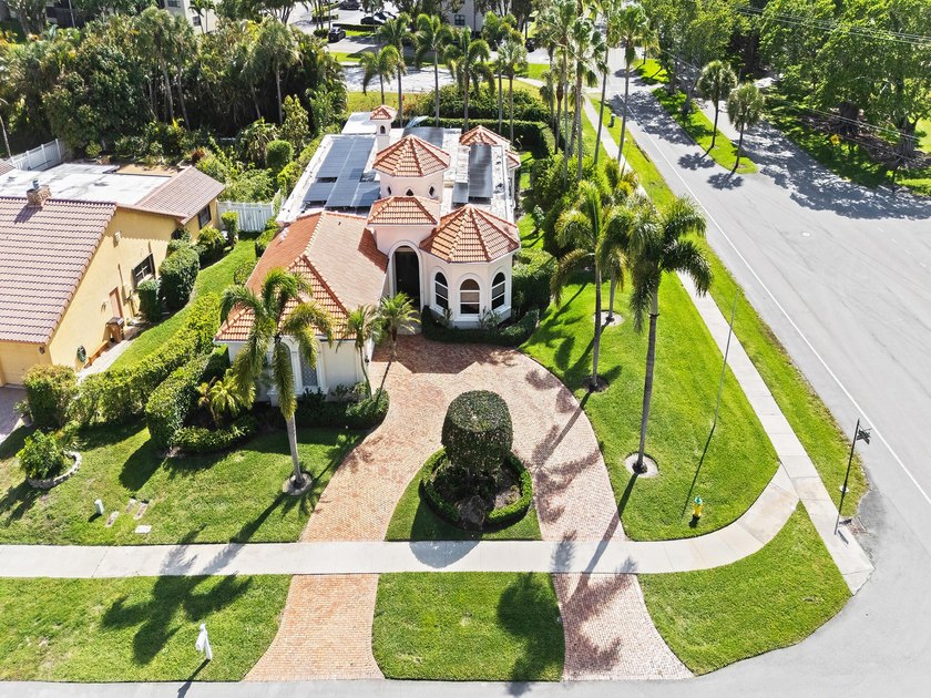 Welcome to this unprecedented & updated estate home in Deercreek - Beach Home for sale in Deerfield Beach, Florida on Beachhouse.com