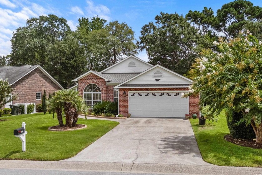 Welcome to this beautiful 3 bedroom, 2 bath all-brick home in - Beach Home for sale in North Myrtle Beach, South Carolina on Beachhouse.com