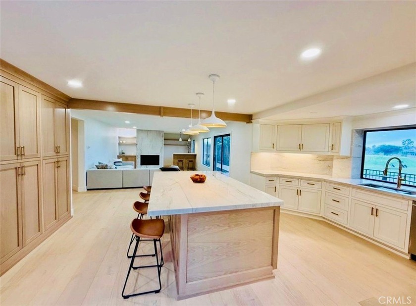 A Golfer's Dream - A Chef's Paradise - A Rare Opportunity! This - Beach Home for sale in Oxnard, California on Beachhouse.com