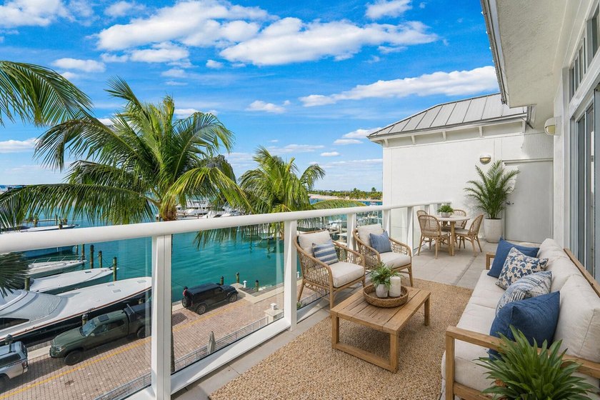 Waterfront living reaches a new level from this top-floor - Beach Condo for sale in Palm Beach Shores, Florida on Beachhouse.com