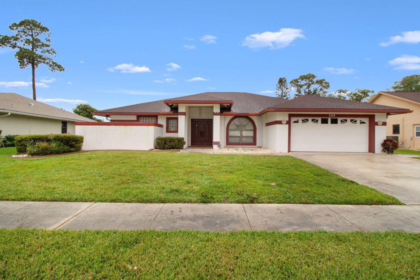 Welcome to your dream home in the heart of Crestwood, Royal Palm - Beach Home for sale in Royal Palm Beach, Florida on Beachhouse.com
