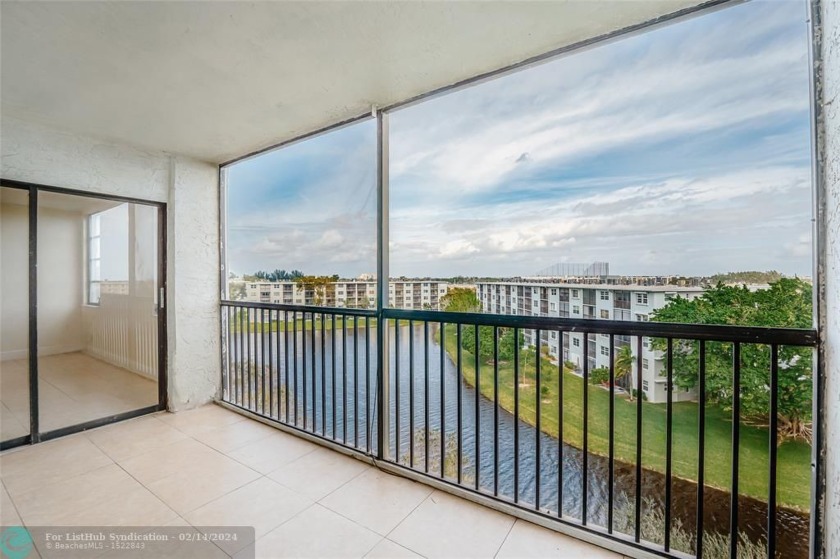 MOTIVATED SELLER - LOWEST PRICED UNIT ON ISLAND!!!!  Great - Beach Condo for sale in Pompano Beach, Florida on Beachhouse.com