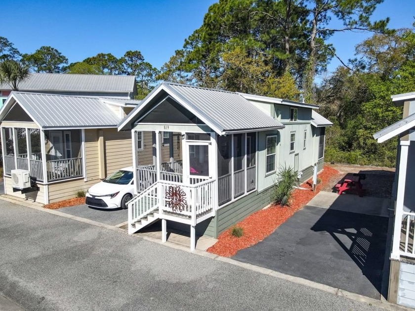 Beautiful Florida Cottage with a well appointed location, just a - Beach Home for sale in Carabelle, Florida on Beachhouse.com