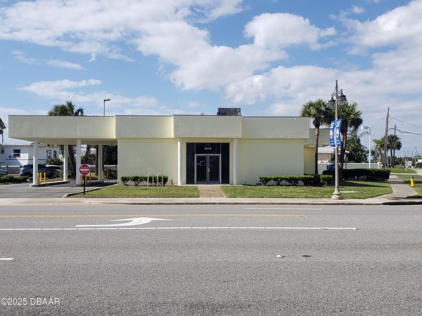 3 Drive thru Commercial Space- GC-RD zone *COMMERCIAL BUILDING - Beach Commercial for sale in Daytona Beach, Florida on Beachhouse.com