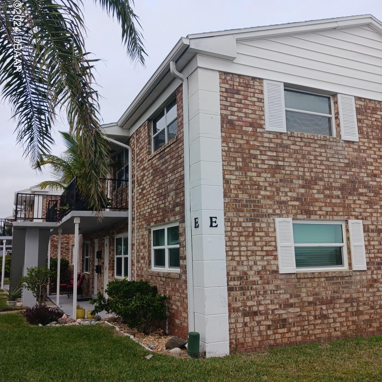 PRICE REDUCTION  !  SELLER SAYS MAKE AN OFFER OVER 100K & WE CAN - Beach Condo for sale in Titusville, Florida on Beachhouse.com