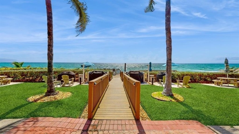 Amazing Ocean View from balcony, this condo has a 2 bedrooms, 2 - Beach Condo for sale in Hillsboro Beach, Florida on Beachhouse.com