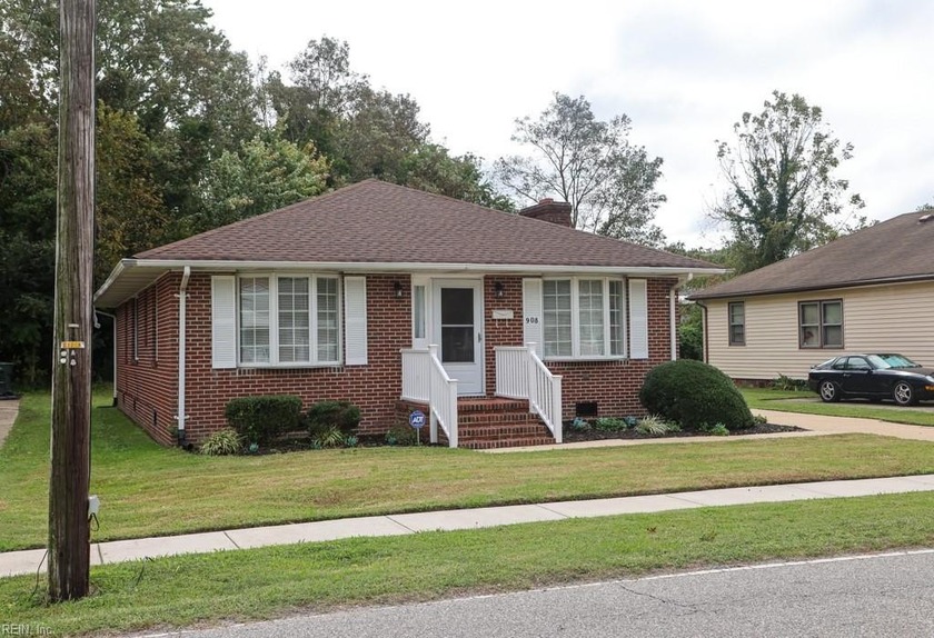 Welcome to this move-in ready 3bedroom, 2 bath, full Brick Ranch - Beach Home for sale in Hampton, Virginia on Beachhouse.com
