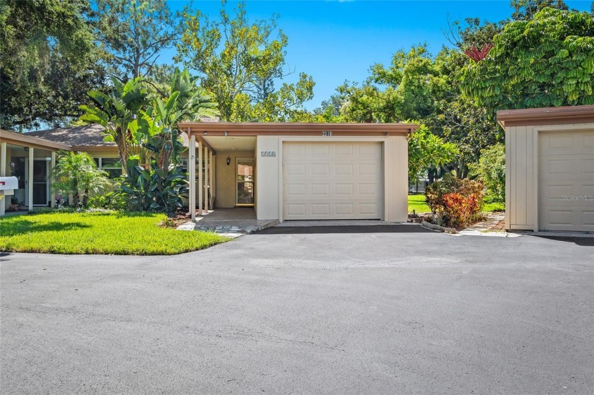 PRICED TO SELL - MASSIVE PRICE IMPROVEMENT - 1 YEAR HOME - Beach Home for sale in Sarasota, Florida on Beachhouse.com