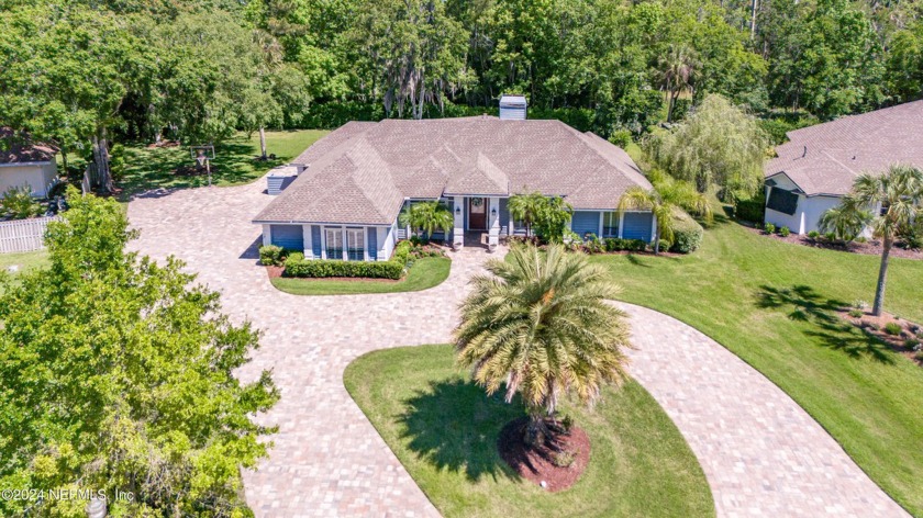 Nestled on a choice lot in TPC Sawgrass, this custom built home - Beach Home for sale in Ponte Vedra Beach, Florida on Beachhouse.com