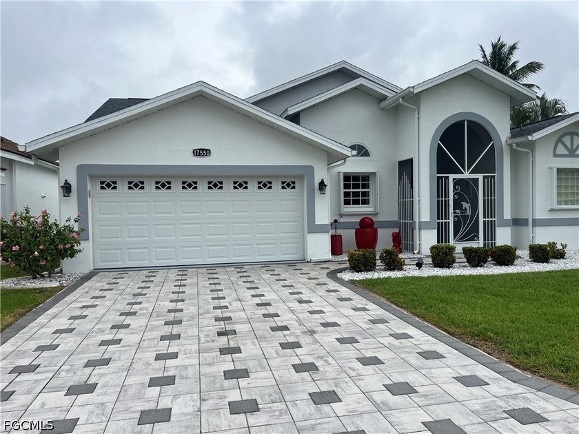 17550 Fan Palm Court in Sabal Springs is an immaculate - Beach Home for sale in North Fort Myers, Florida on Beachhouse.com