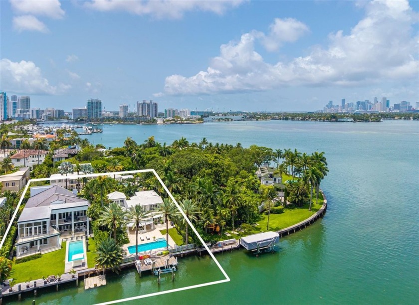 Secure Sunset Island III's premier waterfront position with a - Beach Home for sale in Miami Beach, Florida on Beachhouse.com