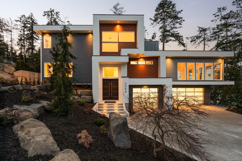 This stunning oceanfront, custom designed estate embodies West - Beach Home for sale in North Saanich,  on Beachhouse.com