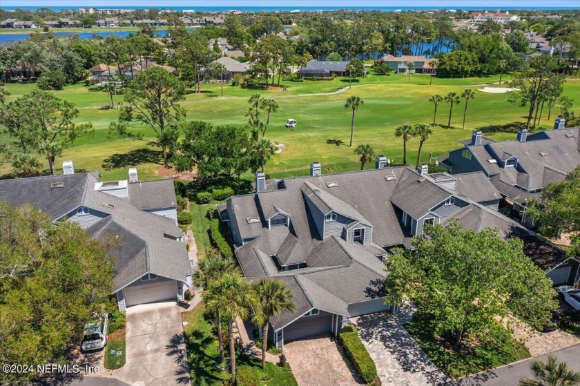 Rarely will you find a townhome with this much privacy, space - Beach Townhome/Townhouse for sale in Ponte Vedra Beach, Florida on Beachhouse.com