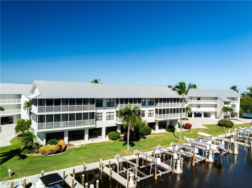 Welcome to your slice of paradise in beautiful Bokeelia! This - Beach Condo for sale in Bokeelia, Florida on Beachhouse.com