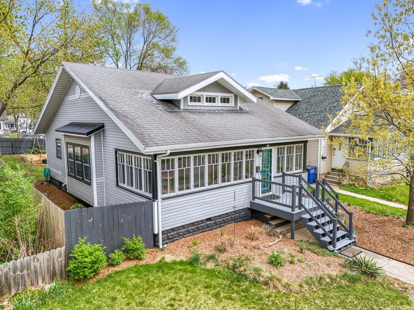 Move-In Ready! This beautifully updated 2-bedroom, 1-bathroom - Beach Home for sale in Michigan City, Indiana on Beachhouse.com