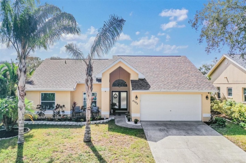 Welcome to this beautiful, well-maintained 3-bedroom, 2-bathroom - Beach Home for sale in Palm Harbor, Florida on Beachhouse.com