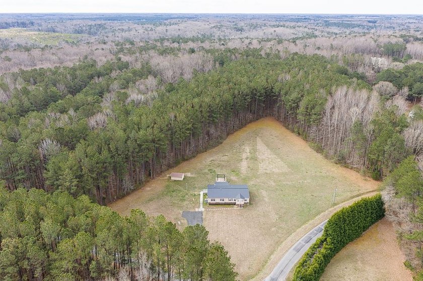 Welcome Home to this spacious 3-bedroom, 2.5-bath home offering - Beach Home for sale in Heathsville, Virginia on Beachhouse.com