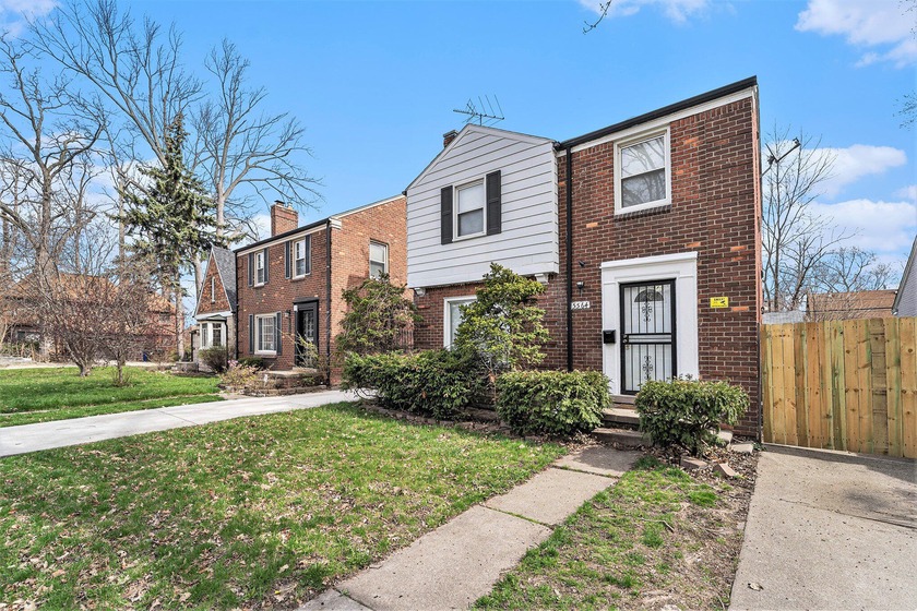 Welcome home! This charming 3 bedroom 1.5 bathroom home was - Beach Home for sale in Detroit, Michigan on Beachhouse.com