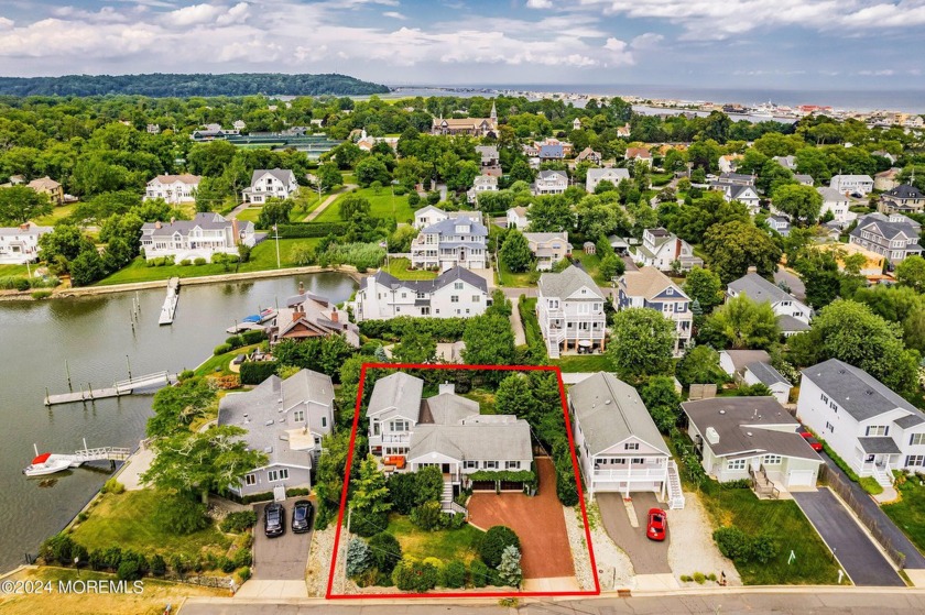 Beautiful light infused home nestled between Pollys' Pond and - Beach Home for sale in Rumson, New Jersey on Beachhouse.com