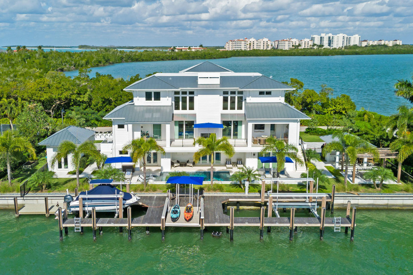 Incredibly rare opportunity/location! One of only three - Beach Home for sale in Marco Island, Florida on Beachhouse.com