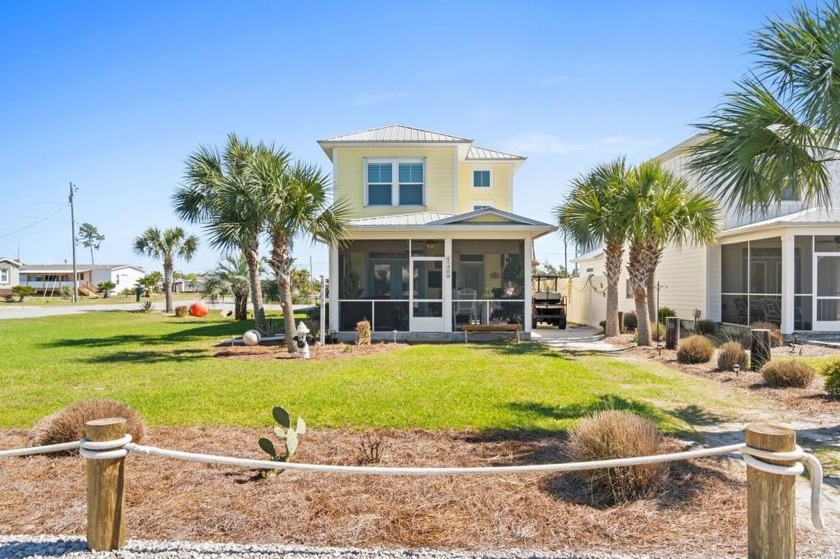 Charming coastal retreat just one block from the pristine beach - Beach Home for sale in Port St Joe, Florida on Beachhouse.com