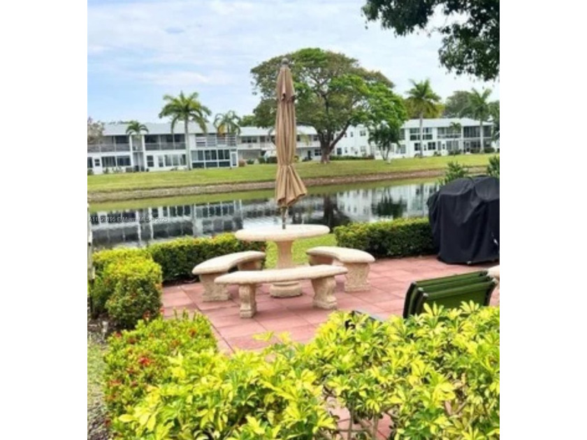 A Community to Relax and have a Quiet Lifstyle,EspecialLY for - Beach Condo for sale in Deerfield Beach, Florida on Beachhouse.com