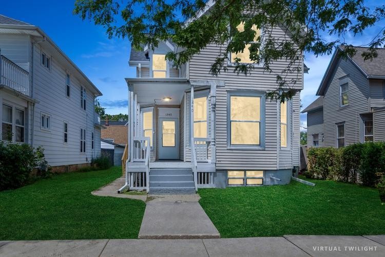 Welcome to your dream in Racine, WI! This beautifully renovated - Beach Home for sale in Racine, Wisconsin on Beachhouse.com