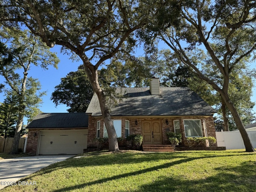 Come see this lovely 3-bedroom, 2-bathroom, 2-car garage home in - Beach Home for sale in Ormond Beach, Florida on Beachhouse.com