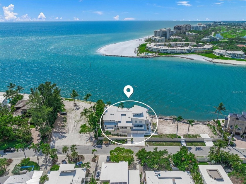 ONE OF THE LARGEST GULFFRONT ESTATES OFFERING STUNNING GULF - Beach Home for sale in Sarasota, Florida on Beachhouse.com