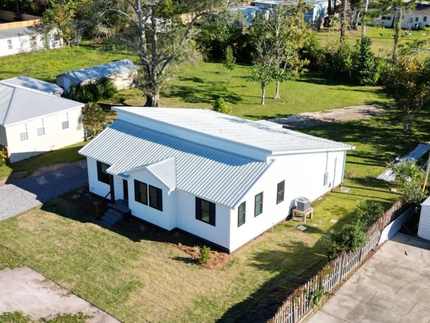 Great opportunity to own a fully refurbished 4 BR/2BA home in - Beach Home for sale in Port St Joe, Florida on Beachhouse.com