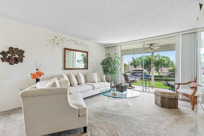 MAKE AN OFFER! OPPORTUNITY AWAITS!  SELLER SAYS SELL! Sunrise - Beach Condo for sale in Sunrise, Florida on Beachhouse.com