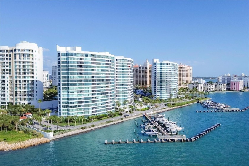 With our endless and gorgeous Florida days, you can see forever - Beach Condo for sale in Sarasota, Florida on Beachhouse.com