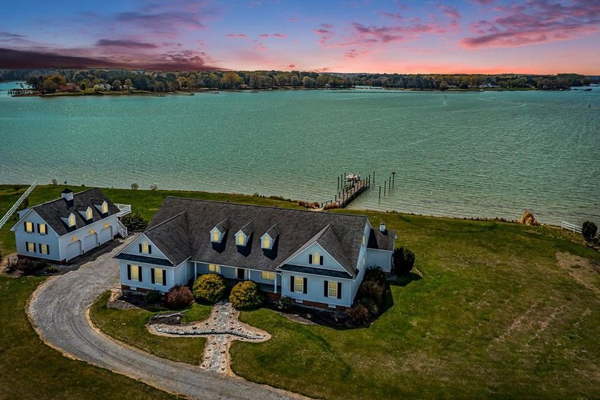 Welcome to Windy Bluff on the Little Wicomico featuring stunning - Beach Home for sale in Heathsville, Virginia on Beachhouse.com