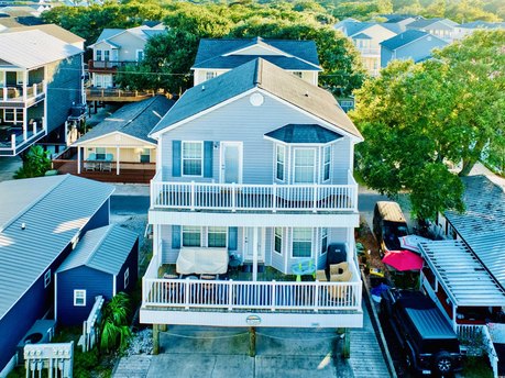 JUST LISTED! OCEAN AND LAKE VIEW 5 BED/3 BATH RAISED BEACH HOUSE - Beach Home for sale in Myrtle Beach, South Carolina on Beachhouse.com