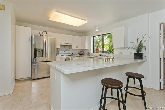 Your search stops here! Own this spacious 5bedroom, 3.5bath - Beach Home for sale in Waipahu, Hawaii on Beachhouse.com