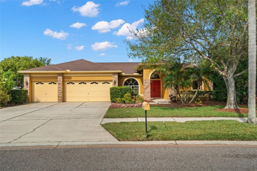 One or more photo(s) has been virtually staged. Welcome to this - Beach Home for sale in Palm Harbor, Florida on Beachhouse.com