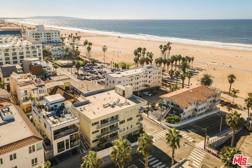 Beautifully remodeled condo with incredible ocean views, just - Beach Condo for sale in Santa Monica, California on Beachhouse.com