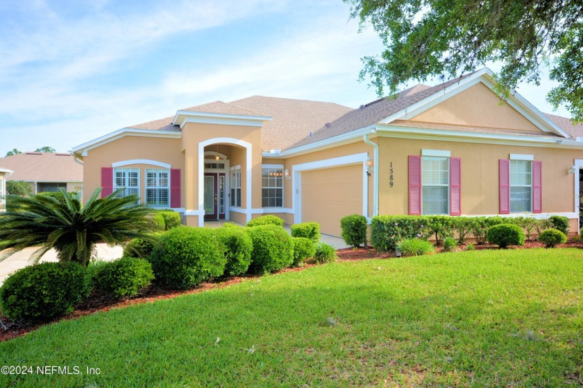 LOW MAINTENANCE, MOVE-IN READY HOME! This 3- bedroom, 2-bath - Beach Home for sale in Fleming Island, Florida on Beachhouse.com