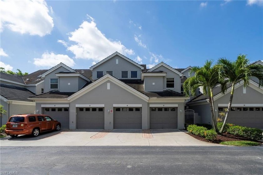 Experience the ease of Southwest Florida living in this - Beach Condo for sale in Fort Myers, Florida on Beachhouse.com
