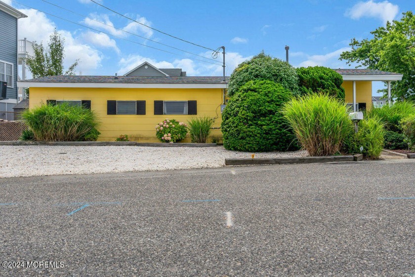 DOUBLE LOT! Discover the perfect blend of relaxation and - Beach Home for sale in Beach Haven West, New Jersey on Beachhouse.com