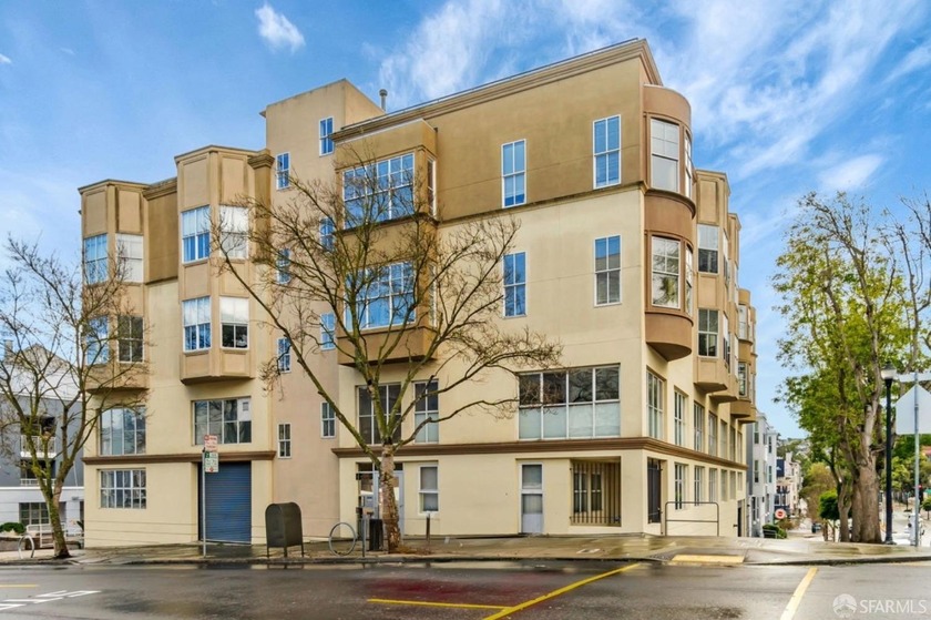 This expansive warehouse/retail condominium offers exceptional - Beach Condo for sale in San Francisco, California on Beachhouse.com